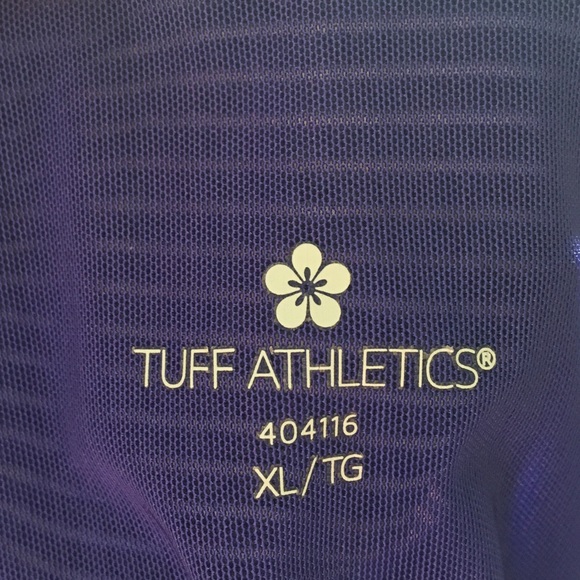 🫦Last Chance Before Donating
5/$20 2/$15 Tuff Athletics Yoga Workout Tank Top - Picture 4 of 4